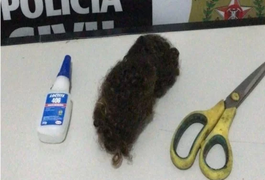 Homem é preso após torturar companheira com cola adesiva nas partes íntimas e agredi-la
