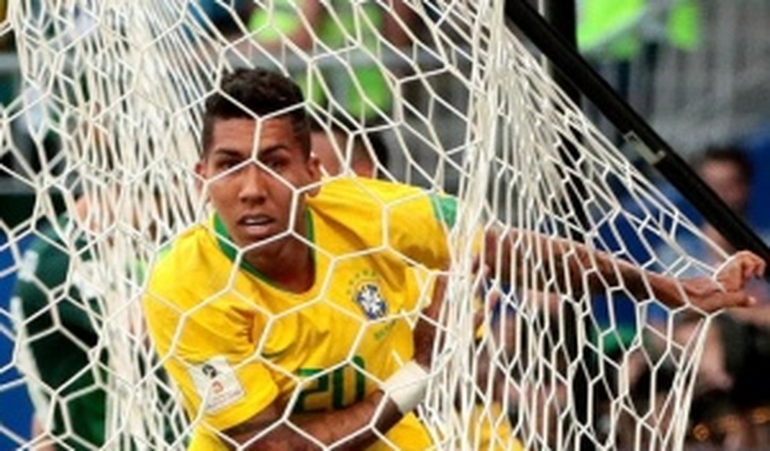 Roberto Firmino entrou aos 40 minutos do segundo tempo e fez o gol que fechou a vitória do Brasil sobre o México