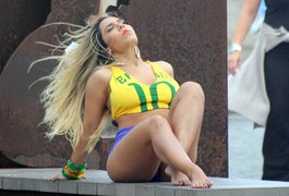 Mulher Melão quer fisgar um jogador da seleção brasileira