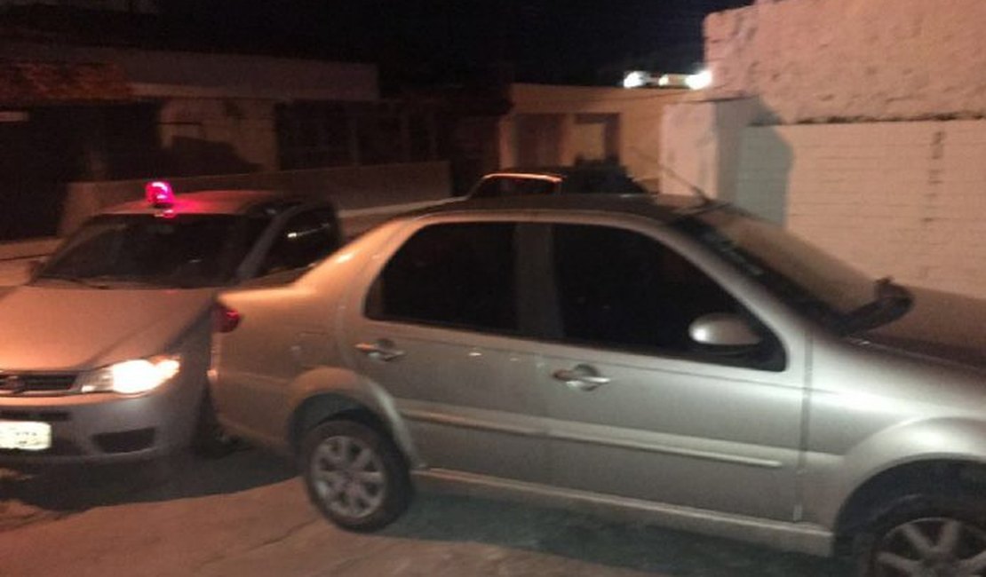 Polícia recupera veículo roubado em Alagoas