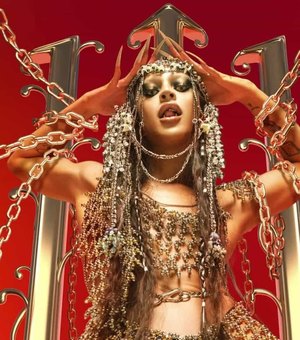 Pabllo Vittar é aclamada e público exalta diversidade do '111 Deluxe'