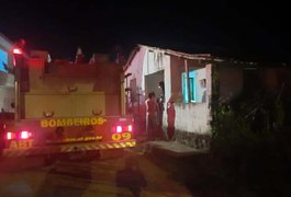 Embriagado, homem morre queimado após atear fogo na própria casa em Ibateguara