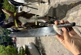 Homem é detido com faca em praça no bairro Manoel Teles, em Arapiraca