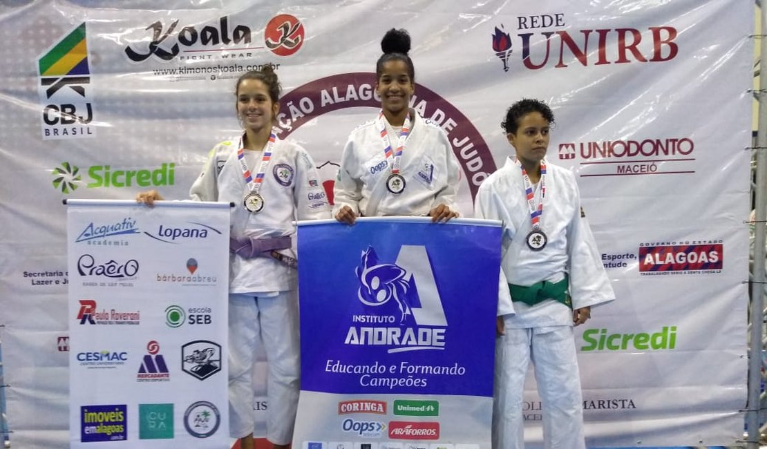 Instituto Andrade de Arapiraca conquista 23 medalhas de ouro no Alagoano de Judô em Maceió