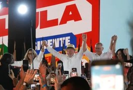 Lula oficializa candidatura à reeleição em convenção do PT em São Paulo