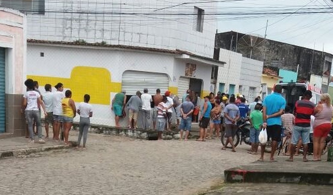 Comerciante é vítima de tentativa de homicídio em Penedo