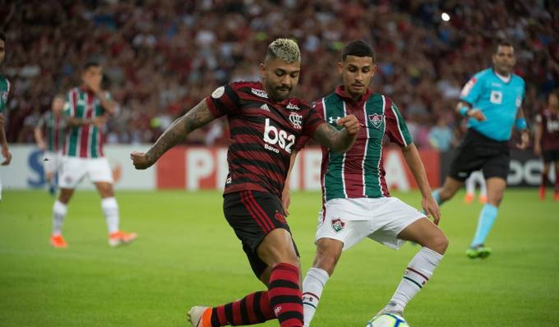 Campeonato Brasileiro: Flamengo vence clássico contra o Fluminense e dispara na liderança