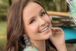 Colunista alfineta Larissa Manoela: ‘Alguém deveria colocar um freio’