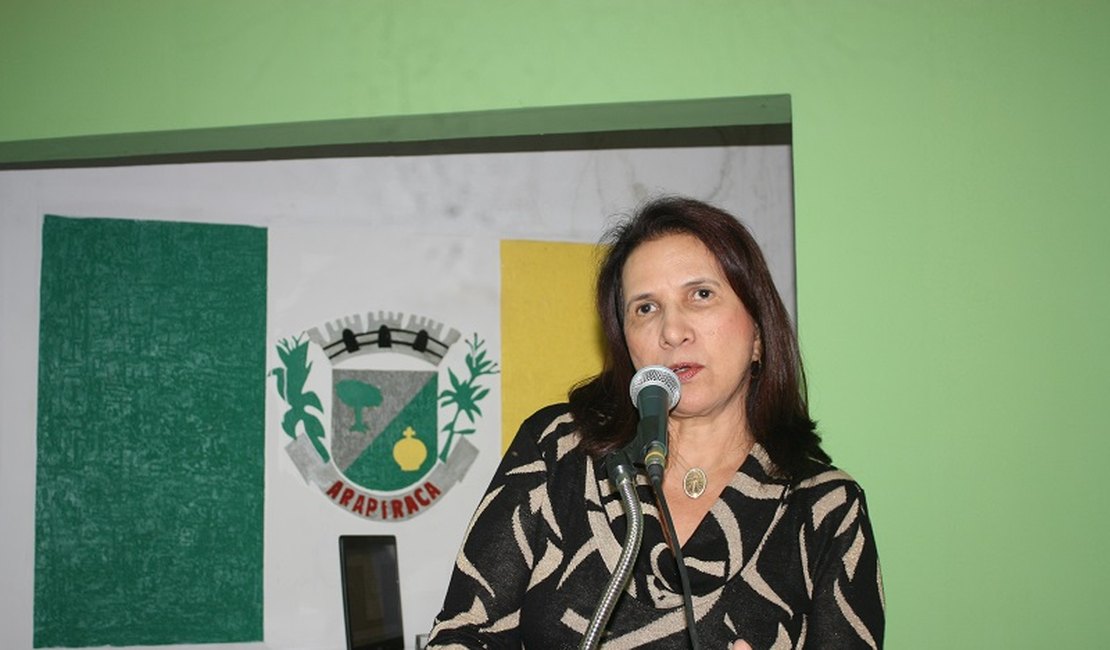 Vereadora pede que vacinas H1N1 sejam distribuídas para trabalhadores da educação
