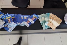 Para escapar da polícia, homem joga santinhos e dinheiro para compra de votos no lixo em Teotônio Vilela