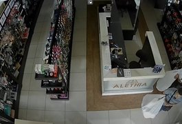 Loja de shopping em Maceió é invadida e criminosos furtam mais de R$ 20 mil em produtos
