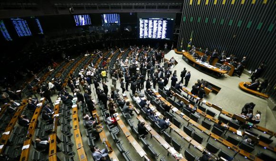 Câmara aprova e renegociação da dívida dos estados vai à sanção