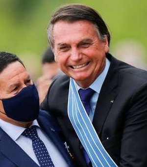Descontente com Mourão, Bolsonaro exclui vice de reunião com ministros