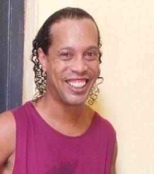 Ronaldinho Gaúcho testa positivo para Covid-19