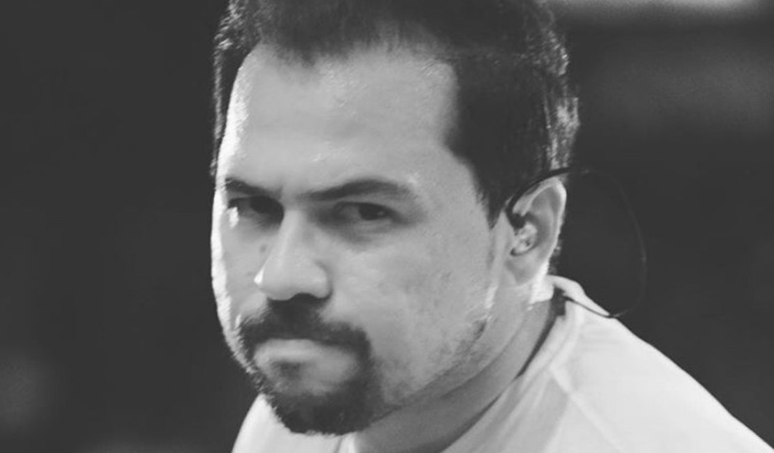 Fãs tomam atitude e deixam Xand Avião plantado em camarim