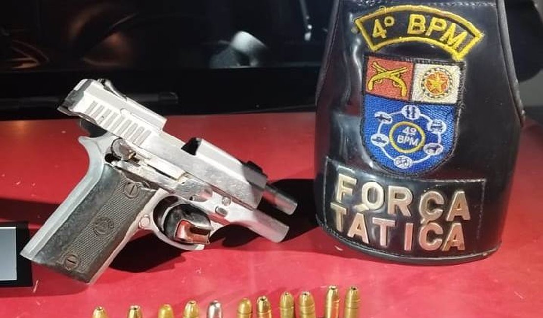 PM prende suspeitos e apreende cinco armas de fogo