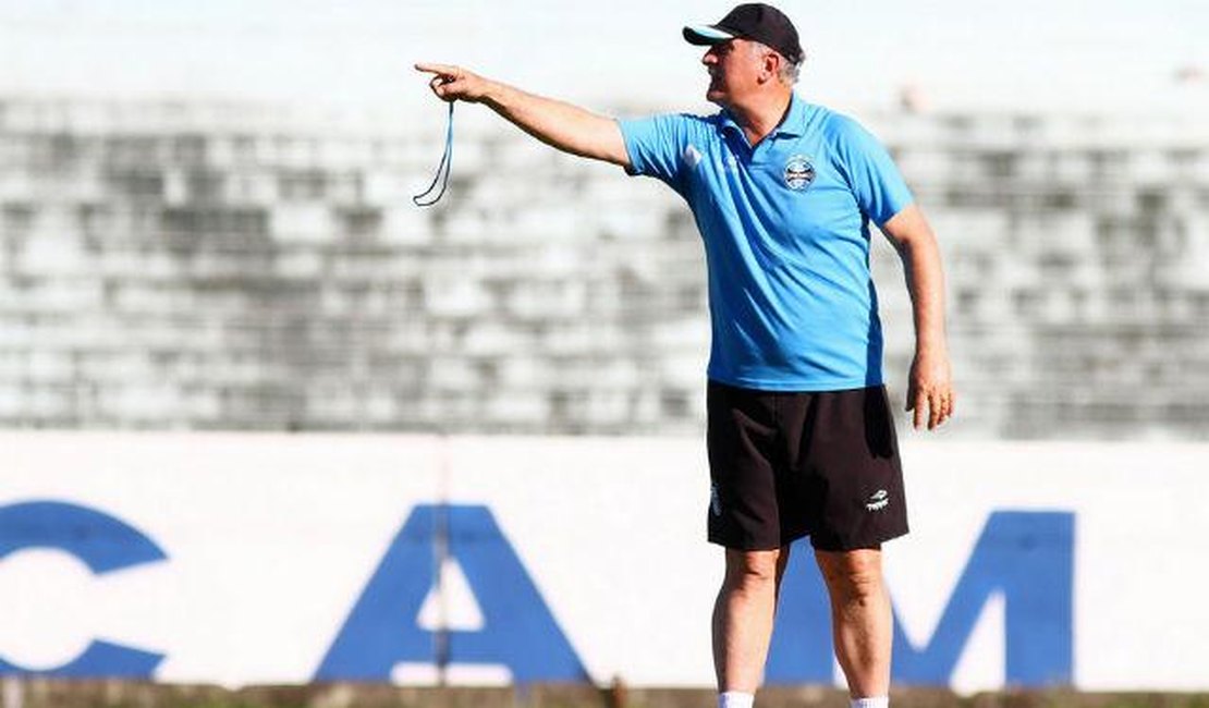 Após dez meses e nenhum título, Felipão não é mais técnico do Grêmio