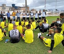 Após conversa com diretoria e comissão técnica, elenco do ASA faz treino coletivo