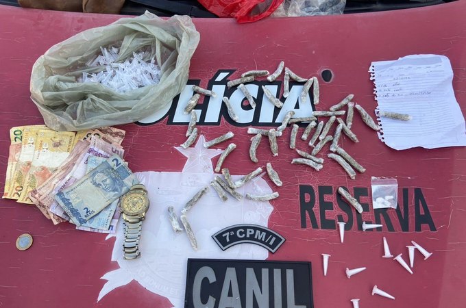 Lagoa da Canoa: Canil do 3° BPM e 7ª Companhia Independente cumprem mandado em residência e apreendem cocaína e maconha