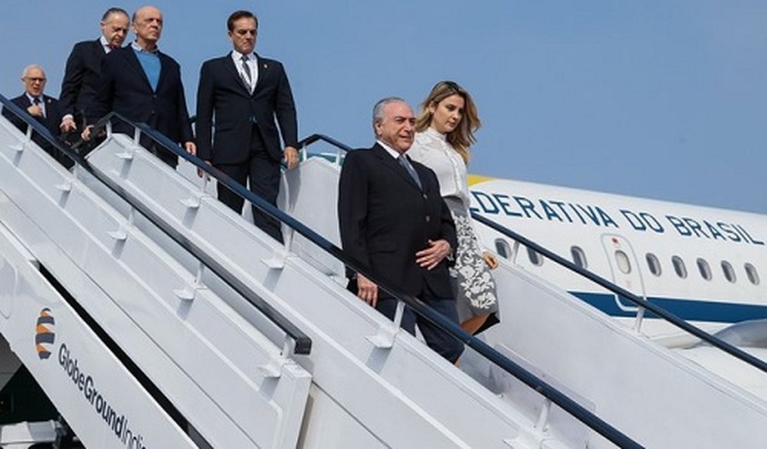 Após repercussão, Planalto cancela licitação de alimentos para avião da Presidência