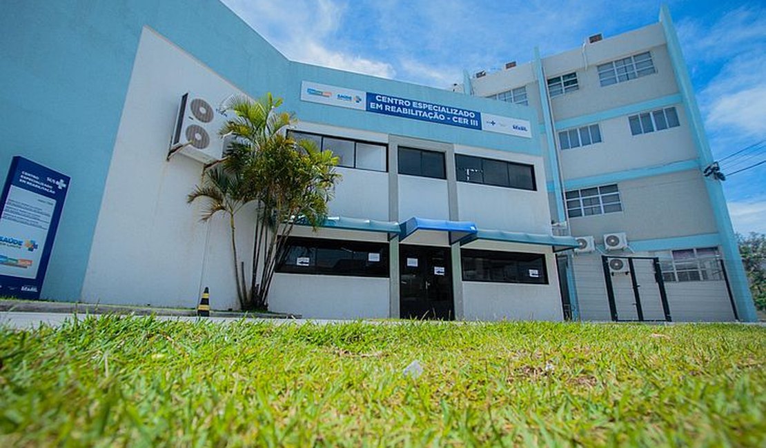 Governo de Alagoas anuncia aumento no número de bolsas de iniciação científica e tecnológica para nível superior