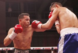 Campeão mundial de Boxe morre em acidente de carro no México