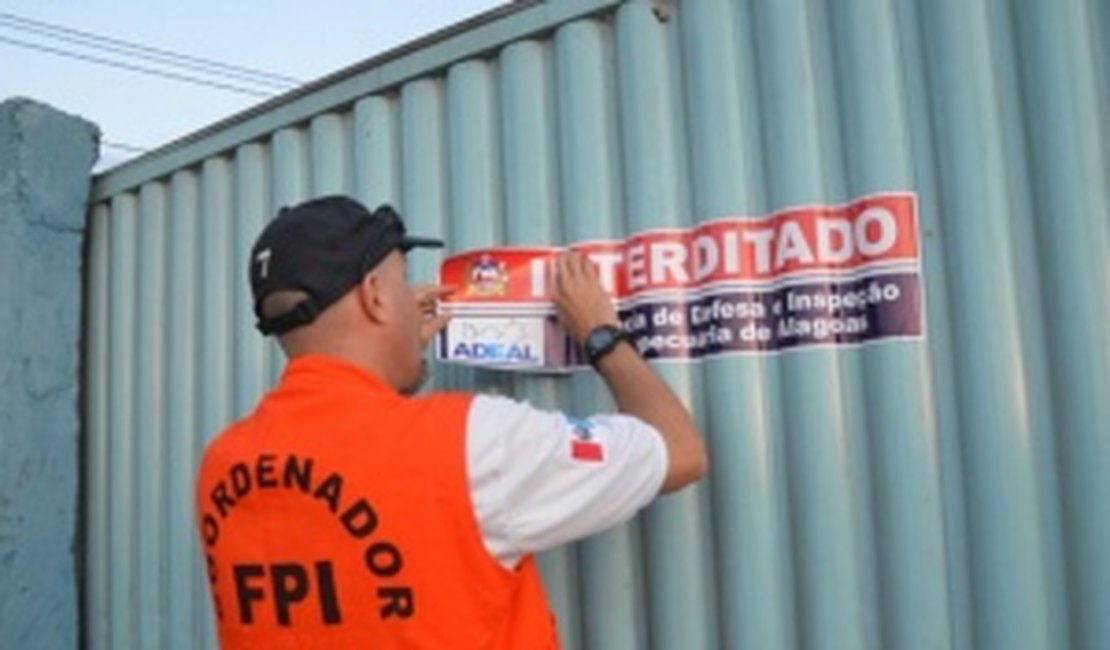 Matadouro de Delmiro Gouveia é interditado e multas ultrapassam os R$ 730 mil