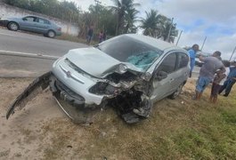 Duas pessoas morrem em acidente entre carro e moto na ﻿AL-130, no Sertão alagoano
