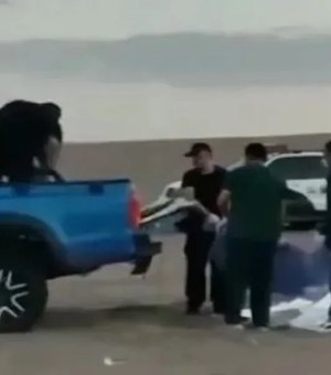 Quatro turistas morrem após carros quebrarem no deserto conhecido como 'Mar da Morte'