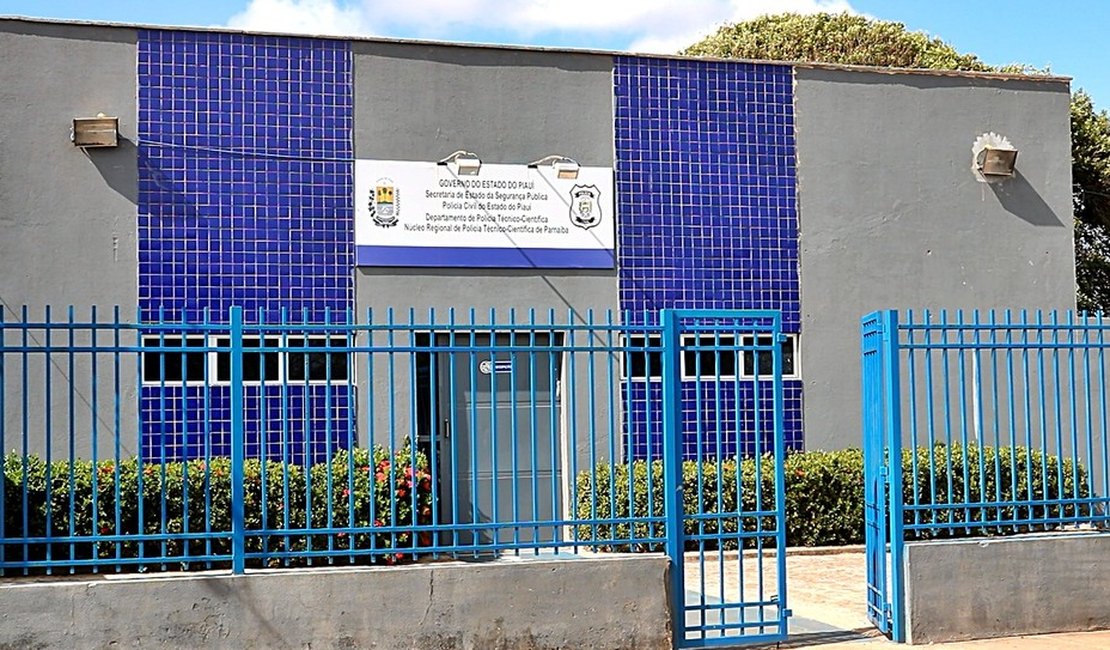 Amigos morrem após tomarem veneno pensando ser bebida alcoólica