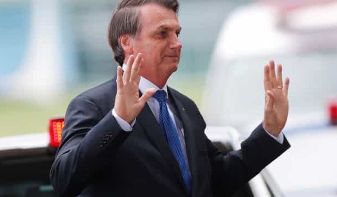 Bolsonaro indica aprovar fundo eleitoral de R$ 2 bilhões