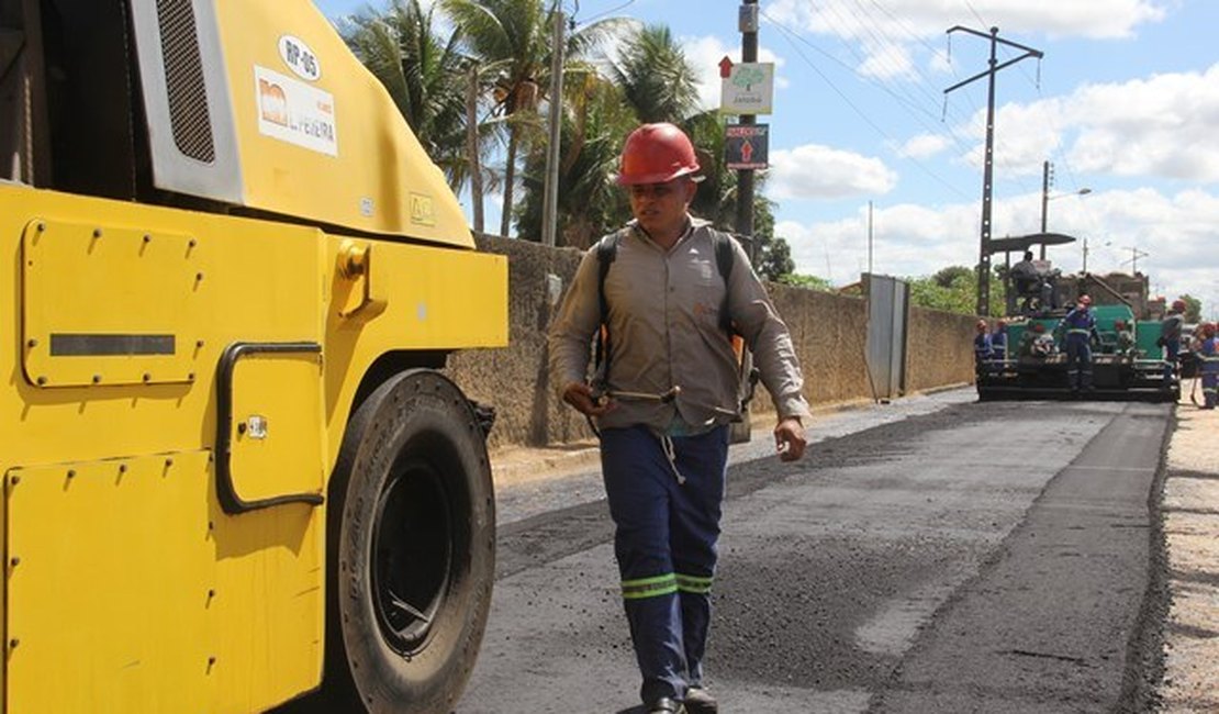 Prefeitura de Arapiraca divulga nota de esclarecimento sobre interrupção de obras de pavimentação