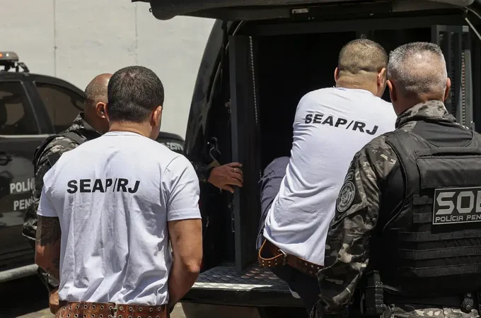 Chefes do Comando Vermelho são transferidos para presídios federais