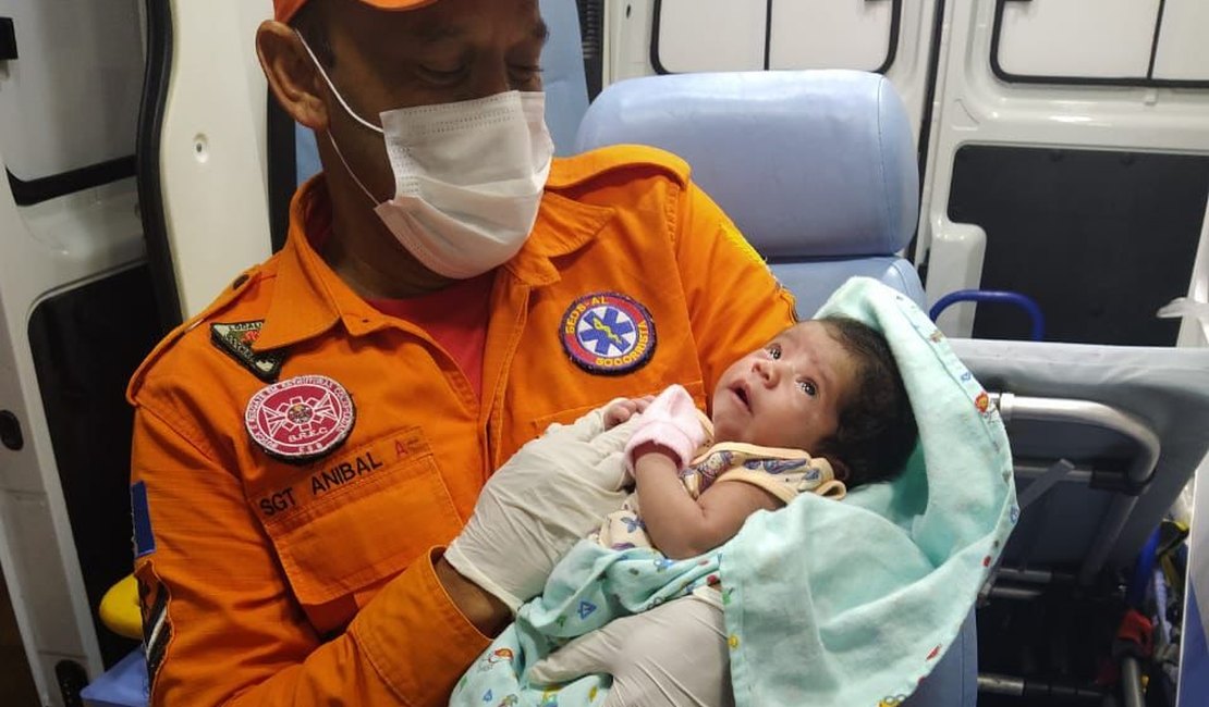Bombeiros salvam a vida de bebê que não estava conseguindo respirar em Maceió