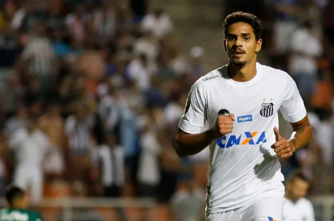 Santos troca documentação para fechar com Lucas Veríssimo em negócio de mais de R$ 30 milhões