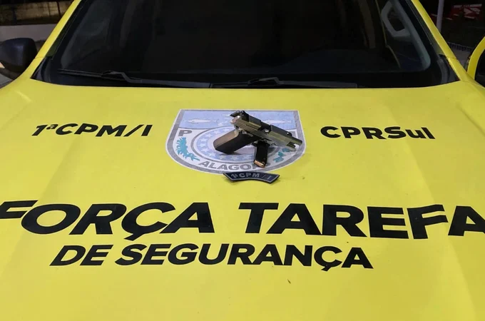 Homem com condenação por homicídio é preso com pistola após bater em viatura da PM em São Miguel dos Campos
