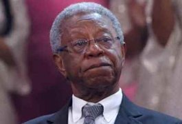 Ator Milton Gonçalves é internado após sofrer AVC, no Rio de Janeiro