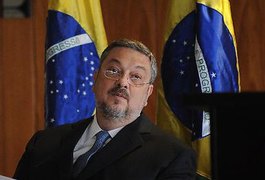 Moro determina bloqueio preventivo de até R$ 128 milhões das contas de Palocci