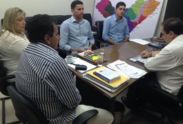 Em audiência com o vice-governador, Marcelo Rodrigues faz reivindicações para Limoeiro