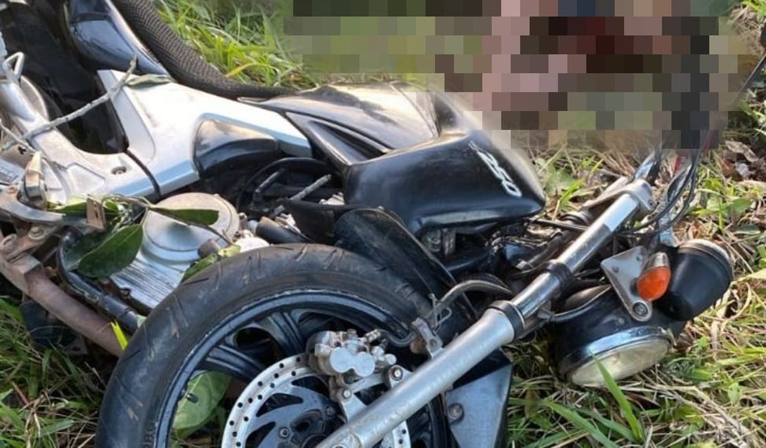 Grave colisão de moto em árvore resulta em morte de homem, em Coruripe