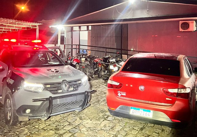 Em Maceio Companhia de Raio Recupera Carro Roubado no Bairro Ouro Preto