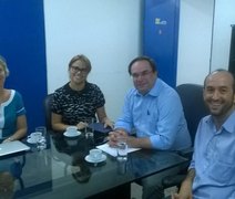 Vice-governador conhece ações de empreendedorismo da Ufal