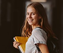 No dia do estagiário, veja as oportunidades oferecidas por grandes empresas do país