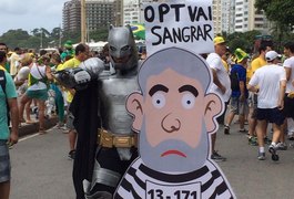 Manifestantes iniciam atos contra Dilma em todo o País