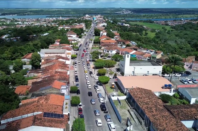 Guilherme Lopes realiza o maior adesivaço da história de Penedo