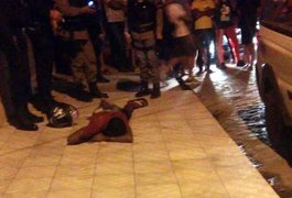 Vítima reage a assalto e dois criminosos são baleados em Arapiraca