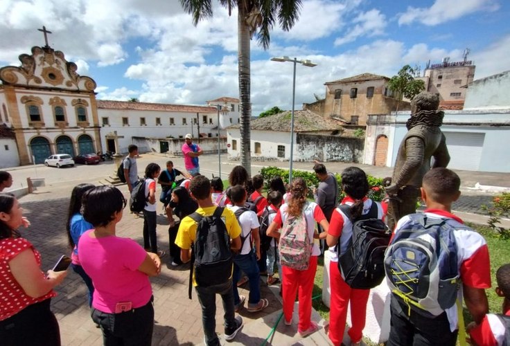 Imersão: Estudantes da rede municipal mergulham na história de Penedo