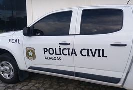 Mulher que matou marido com golpes de enxada em Feira Grande é presa 1 ano após o crime