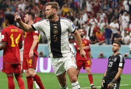 No último jogo do dia, Espanha e Alemanha empatam em 1 a 1 pelo grupo E