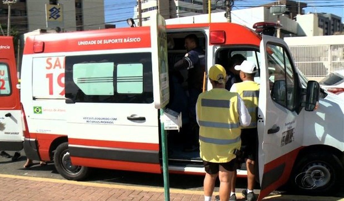 Surdo é agredido e desmaia após bater a cabeça no chão, em Maceió